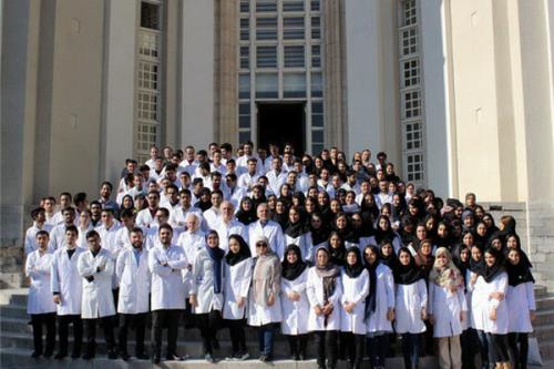 مهلت ثبت درخواست انتقال و میهمانی دانشجویان علوم پزشکی تمدید گردید