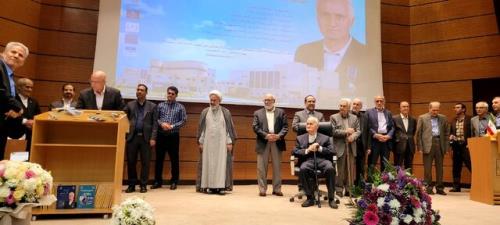 رونمایی از تندیس چهره ماندگار شیمی