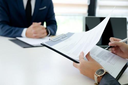 استخدام و کاریابی حرفه ای باش