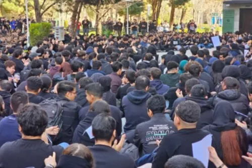 اگر اعتراضات دانشجویی به خشونت منجر شود، از دانشجو حمایت نمی نماییم