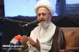 انس با قرآن جوانان را در مقابل حملات فضای مجازی حفظ می نماید