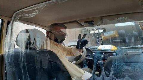 نقش رانندگان تاكسی در قطع زنجیره انتقال بیماری كرونا